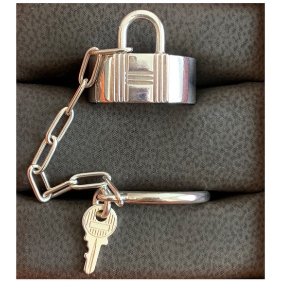 🔴SOLD🔴 Hermes Alpha Kelly Double Ring. Size 48, 50 - Picture 3 of 14